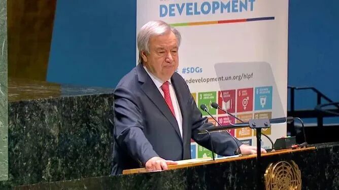 UN Secretary-General Antonio Guterres speaking about sustainable development
